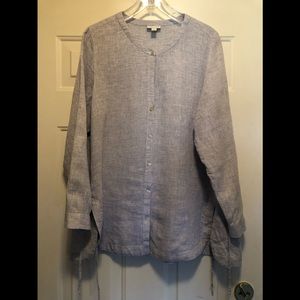Beautiful linen long sleeve blouse.